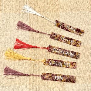 Bookmark personalizado con flores secas