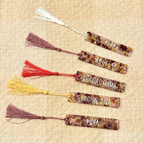 Bookmark personalizado con flores secas